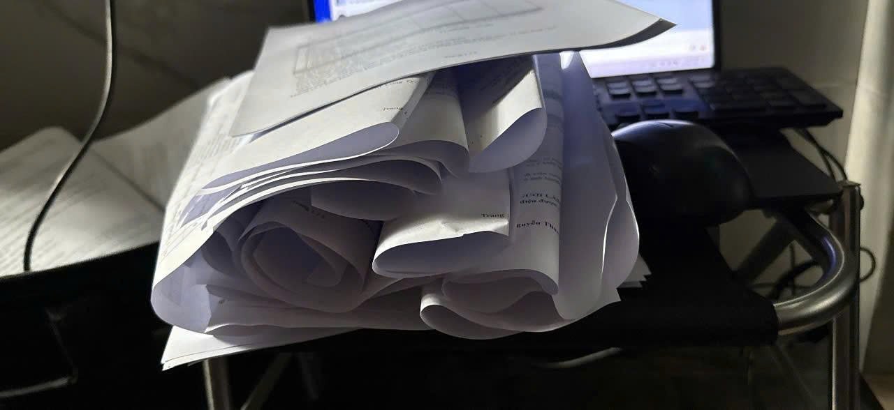 Máy Photocopy Bị Cong, Gấp, Vênh Mép Giấy May photocopy in bi cong giay